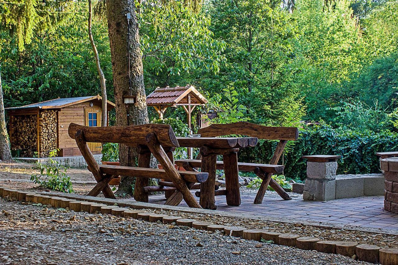 Cityside Cottage Эгер Экстерьер фото